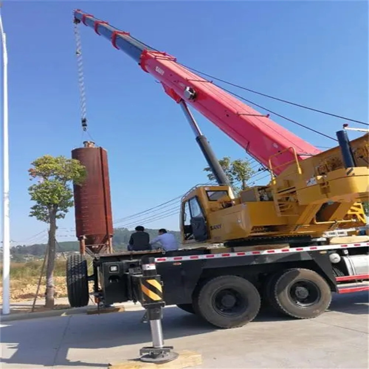 鄢陵专业吊车租赁多少钱