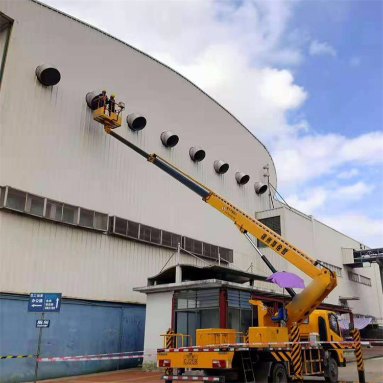 鄢陵高空作业车出租服务：专业广告牌安装解决方案