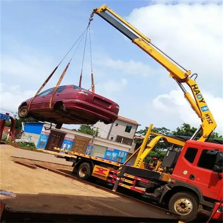 鄢陵吊车吊汽车的正确方法